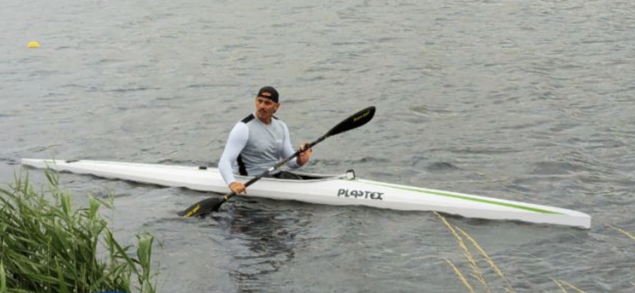 Mehdi en canoë